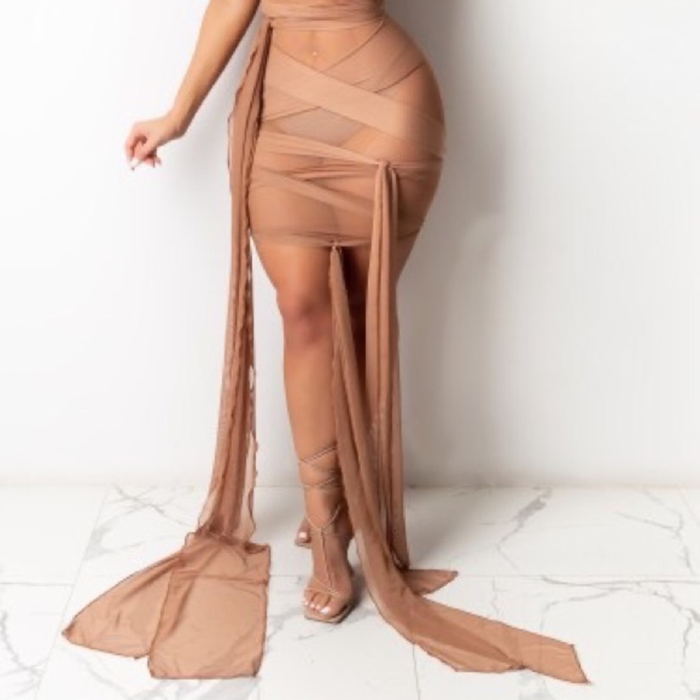 BodyCon Dress - Picture 7 of 9